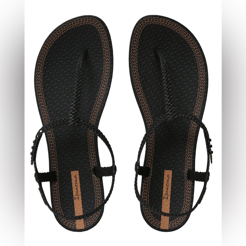 Ipanema Women's Black and Tan Sandals size 6
